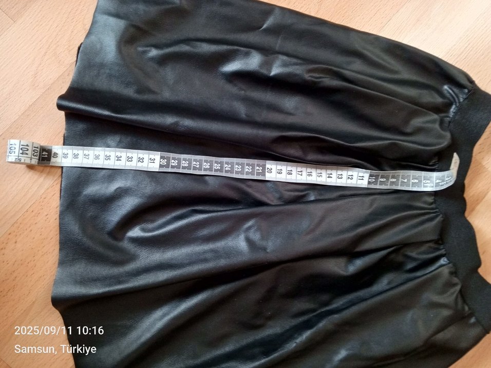 Siyah Deri Mini Etek - Görsel 3