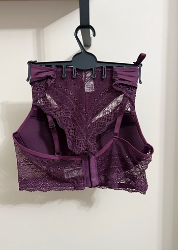 Mor Dantel Detaylı Sütyen Takımı 80B Boş Kap - Görsel 3