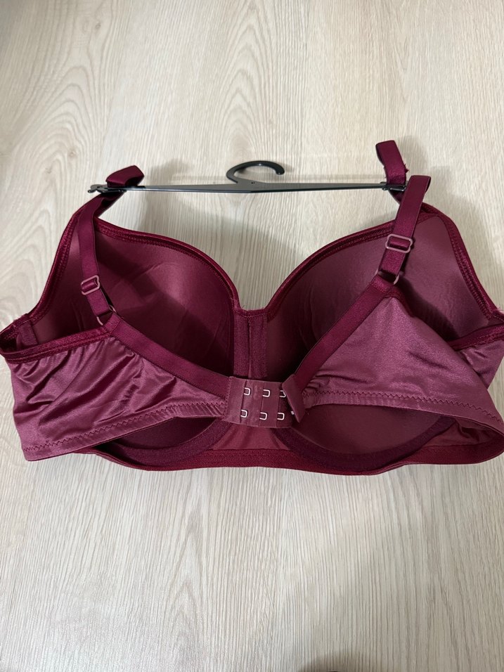 Bordo Sütyen 95C Sıfır Etiketli - Görsel 3