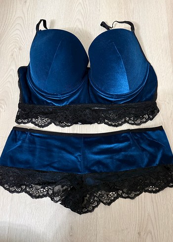 LACİVER KADİFE DETAYLI SÜTYEN TAKIM - Görsel 4