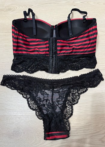 Kırmızı Siyah Sütyen Takımı 85B - Görsel 3