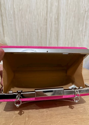 Beden Pembe Metal Tokalı Kadın El Çantası