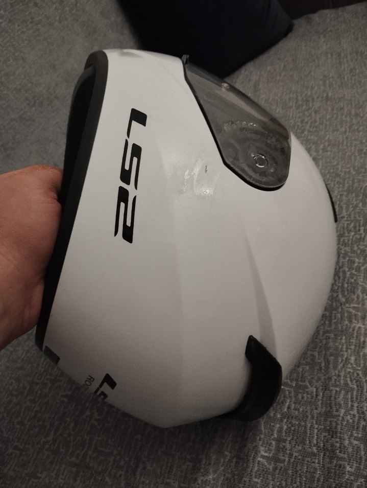 Beyaz LS2 Rookie Motosiklet Kaskı - Görsel 4