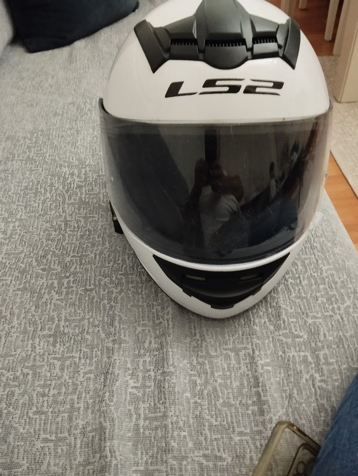 Beyaz LS2 Rookie Motosiklet Kaskı - Görsel 3