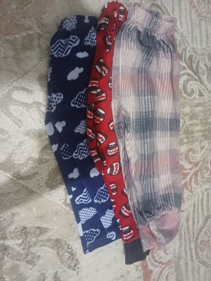 3 ADET Çocuklar için Renkli Desenli Polar Pijama Altları - Görsel 2
