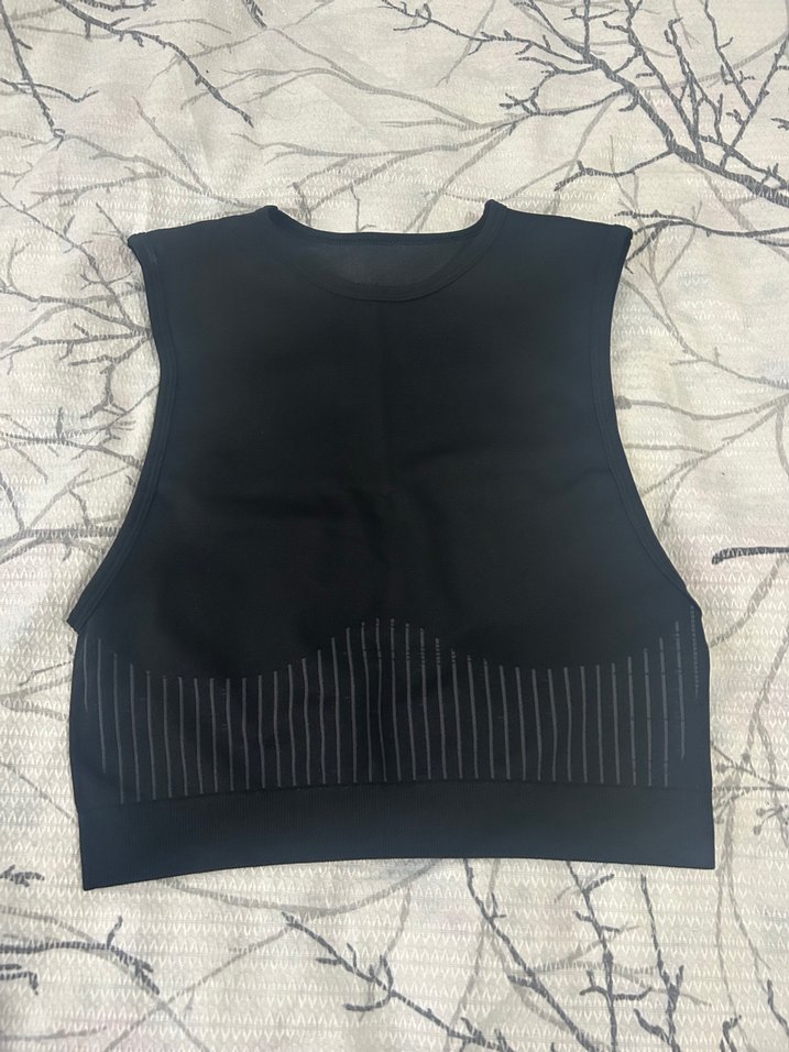 Siyah Yüksek Yakalı Kolsuz Kadın Yelek - Görsel 4