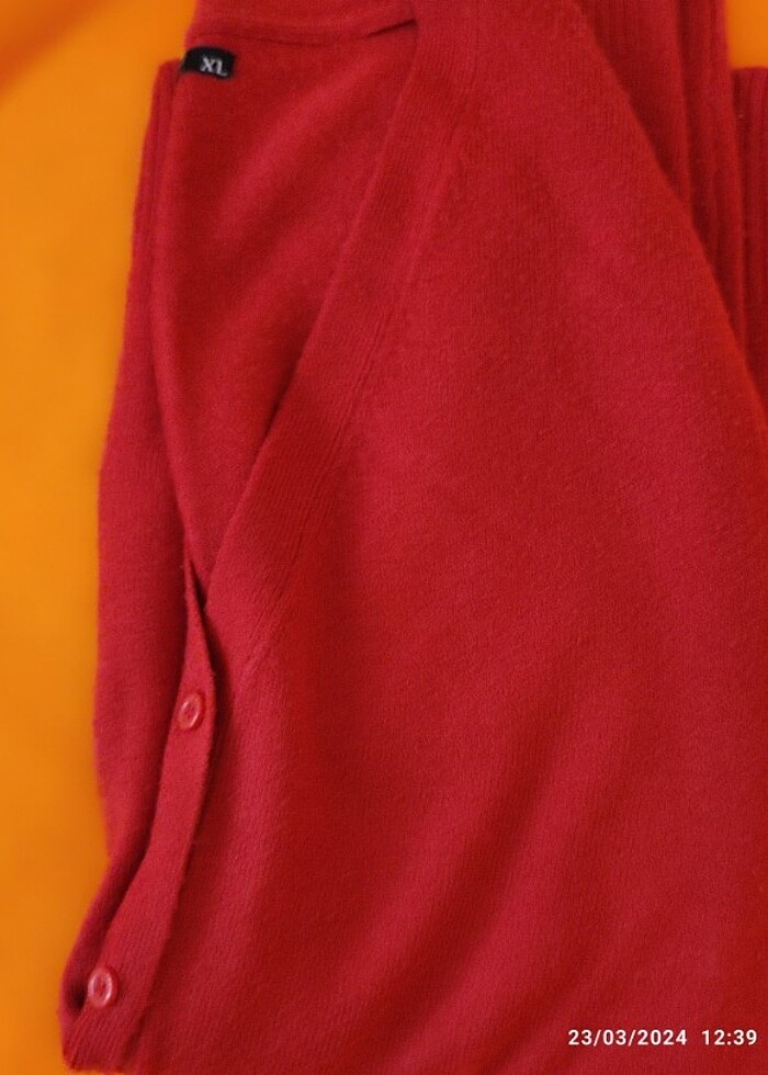 Kırmızı hırka yünlü.. L - Görsel 3