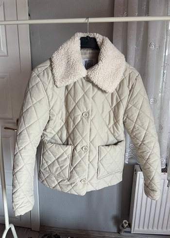 Mudo Pekuş Yakalı Krem Mont - Görsel 4