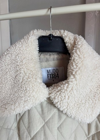 Mudo Pekuş Yakalı Krem Mont - Görsel 6