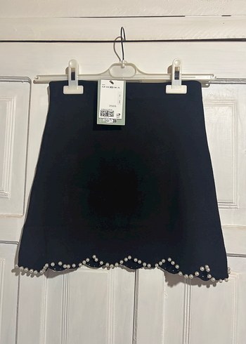 H&M İnci Detaylı Siyah Mini Etek - Görsel 2