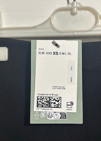 H&M İnci Detaylı Siyah Mini Etek - Görsel 3