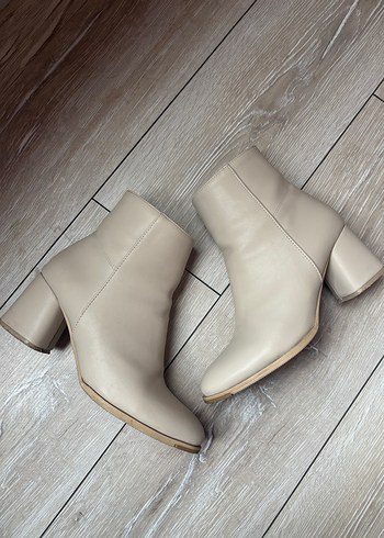 Nişantaşı Shoes Bej Topuklu Bot - Görsel 3