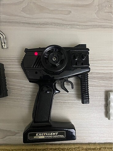 Beden Renk Kumandalı askeri kamyon
