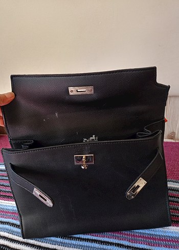 Hermes Deri Tokalı Kadın El Çantası