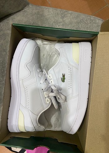 Lacoste Beyaz Bağcıklı Spor Ayakkabı