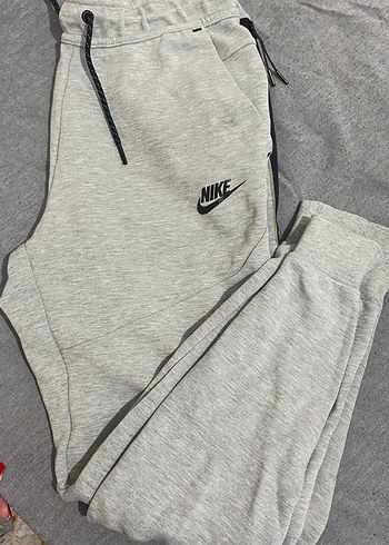 Nike s