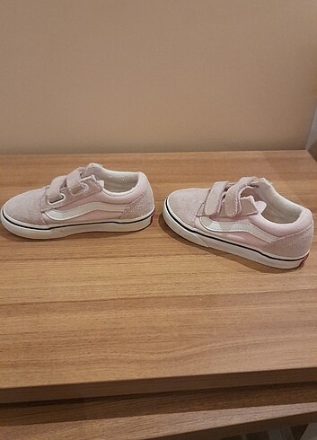 Vans 25 numara kız ayakkabisi