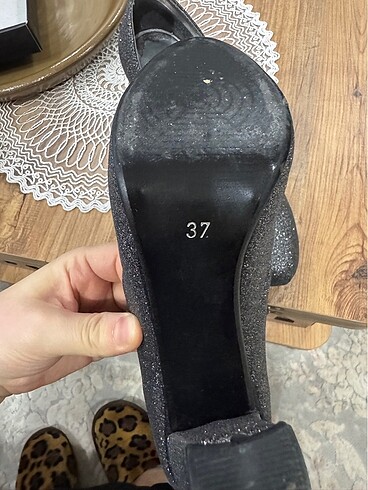 Topuklu ayakkabı - Görsel 6