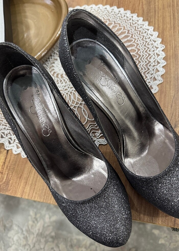 Topuklu ayakkabı - Görsel 4