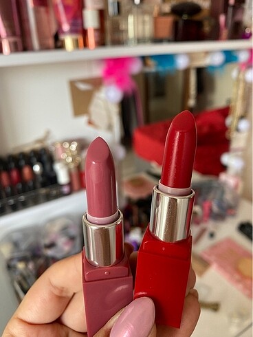 Beden Clinique Plum Pop ve Cherry Pop Ruj?lar