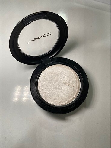 MAC MAC Cream Colour Base LUNA