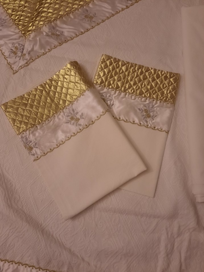 Nakışlı Beyaz Parlak Pike takımı - Görsel 5