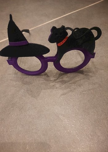 Mor Cadı Temalı Kedi Aksesuarı - Görsel 3