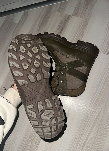 ERKEK BOT - Görsel 5