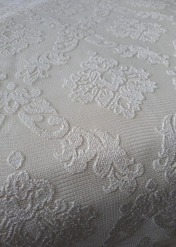 Beyaz Düz Yatak Örtüsü - Görsel 3