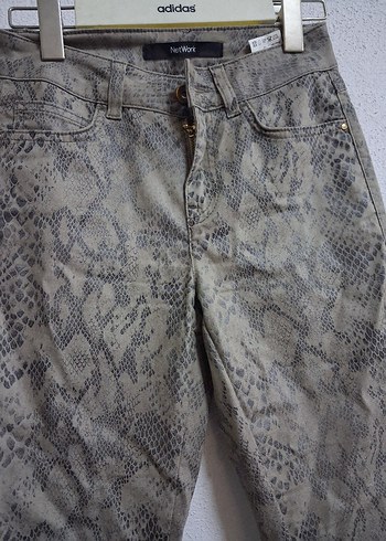 Gri Yılan Desenli Kadın Kumaş Pantolon - Görsel 3