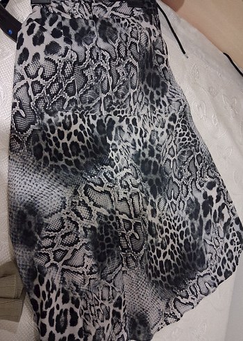 Kadın Gri Yılan Desenli Uzun Etek - Görsel 3