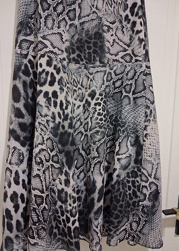 Kadın Gri Yılan Desenli Uzun Etek - Görsel 2