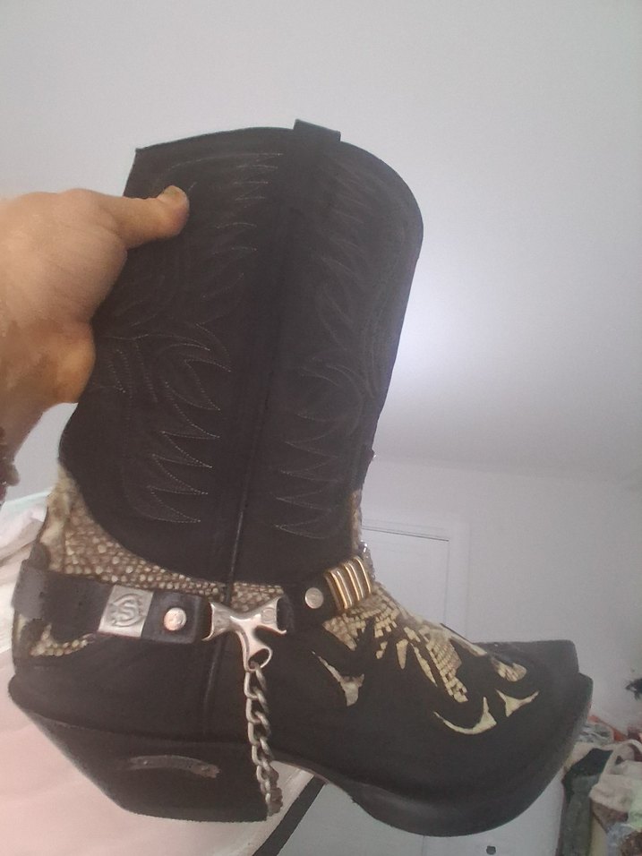 Yılan Derisi Desenli Erkek Deri Çizme - Görsel 5