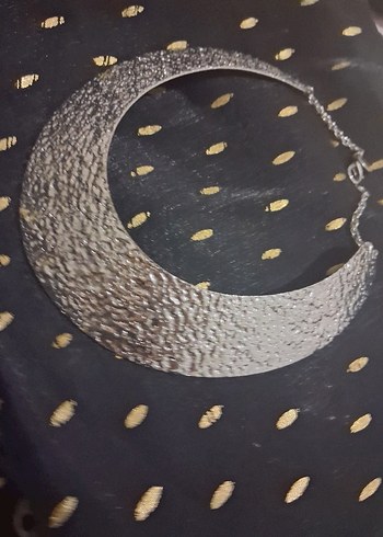 Mango marka dövme tarzında tasma gerdanlık - Görsel 5