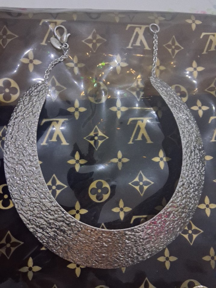 Mango marka dövme tarzında tasma gerdanlık - Görsel 3