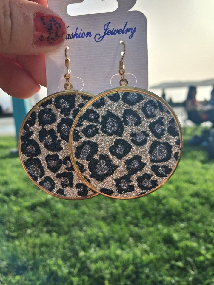 Payetli Leopar Desenli Midi Küpe - Görsel 3