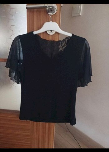 Siyah V Yaka Kısa Kollu Payetli Gotik Bluz - Görsel 3