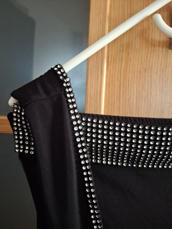 Taşlı Drapeli Siyah Midi Straplez Elbise - Görsel 3