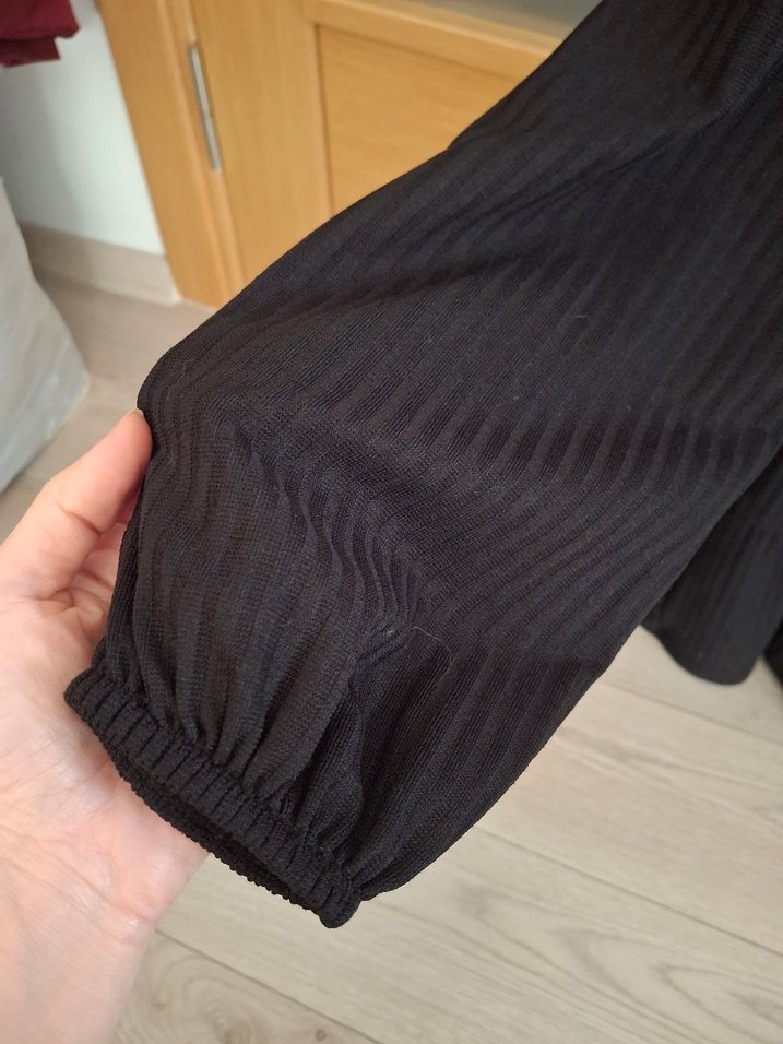 Siyah Piliseli Uzun Kollu Triko Elbise - Görsel 5