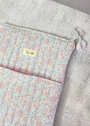  Beden Çiçek Desenli kitap, tablet ,iPad çantası