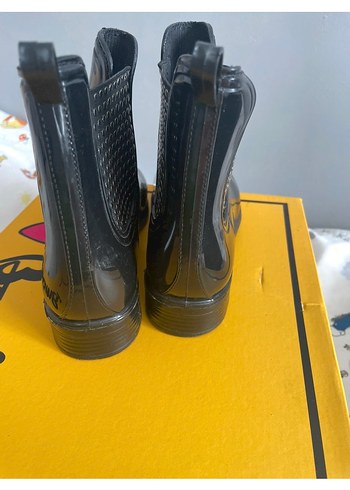 Yağmur çizmesi Siyah Tokalı Kadın Lastik Bot - Görsel 5