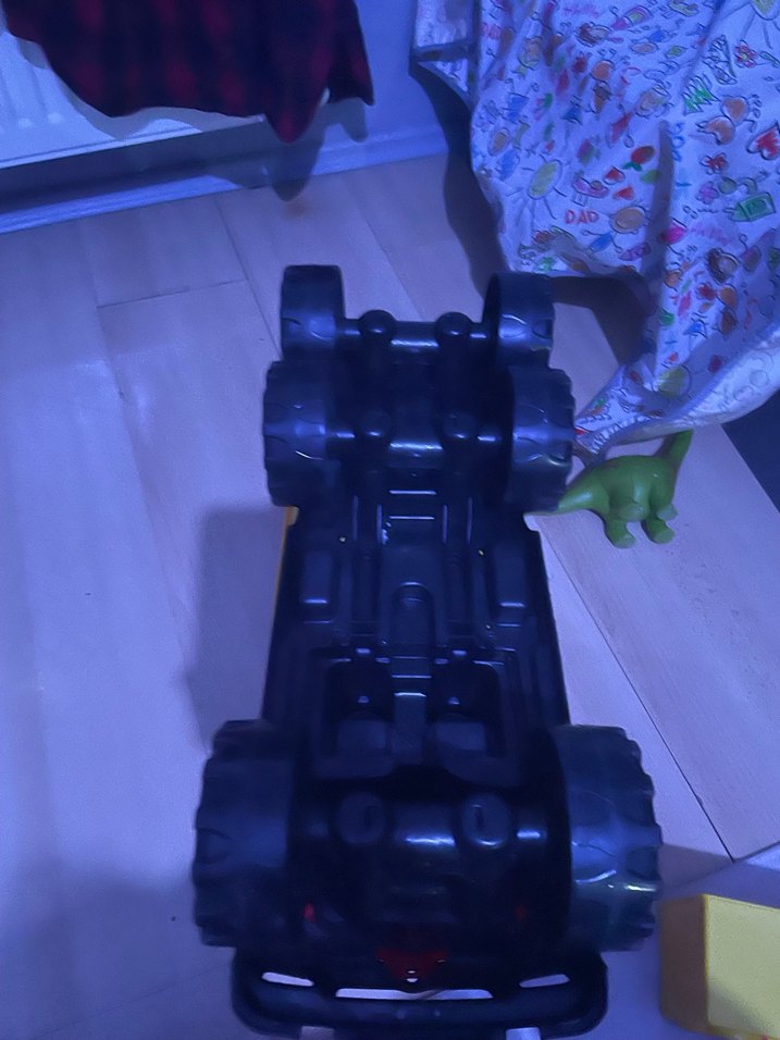 Renkli Kırmızı Oyuncak Kamyon - Görsel 4