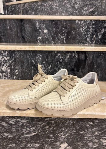 Tergan Bej Delikli Bagcikli Rahat Sneaker