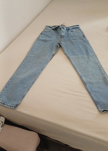 Gri Renk Rahat Kesim Kadın Denim Pantolon etiketli