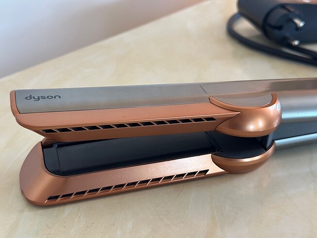 Dyson Airstrait saç düzleştirici - Görsel 7