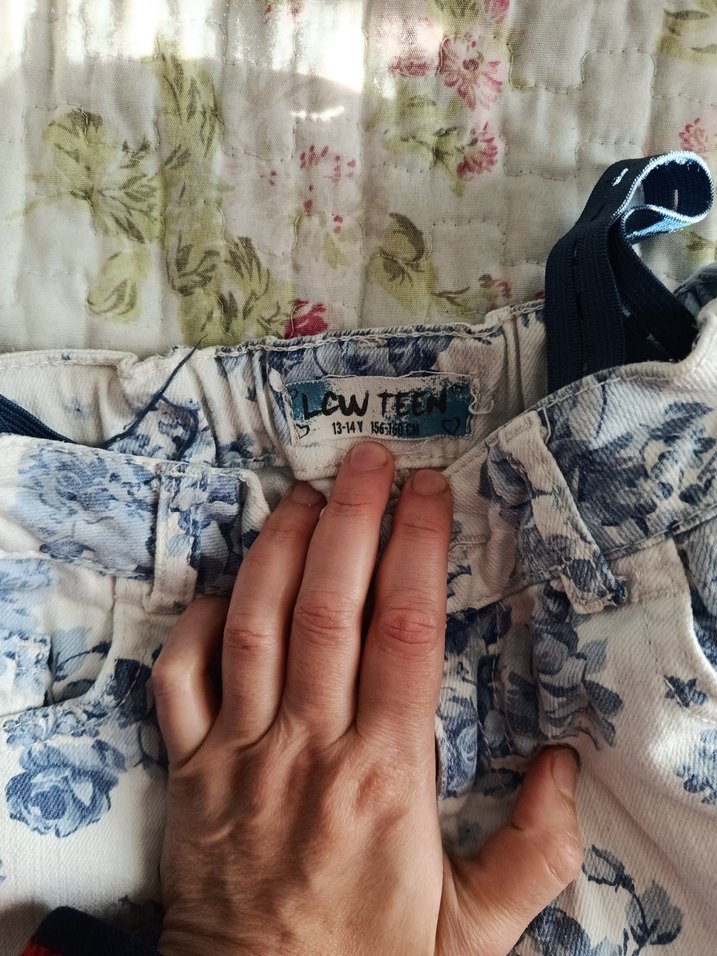 Bohem Çiçek Desenli Pamuklu Kız Şortu - Görsel 2