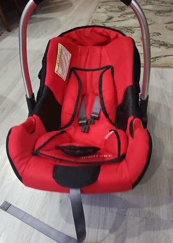 Kırmızı Bebek Oto Koltuğu - Görsel 2