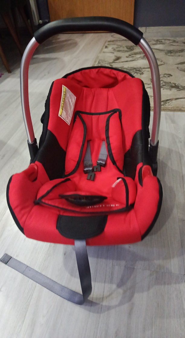 Kırmızı Bebek Oto Koltuğu - Görsel 2