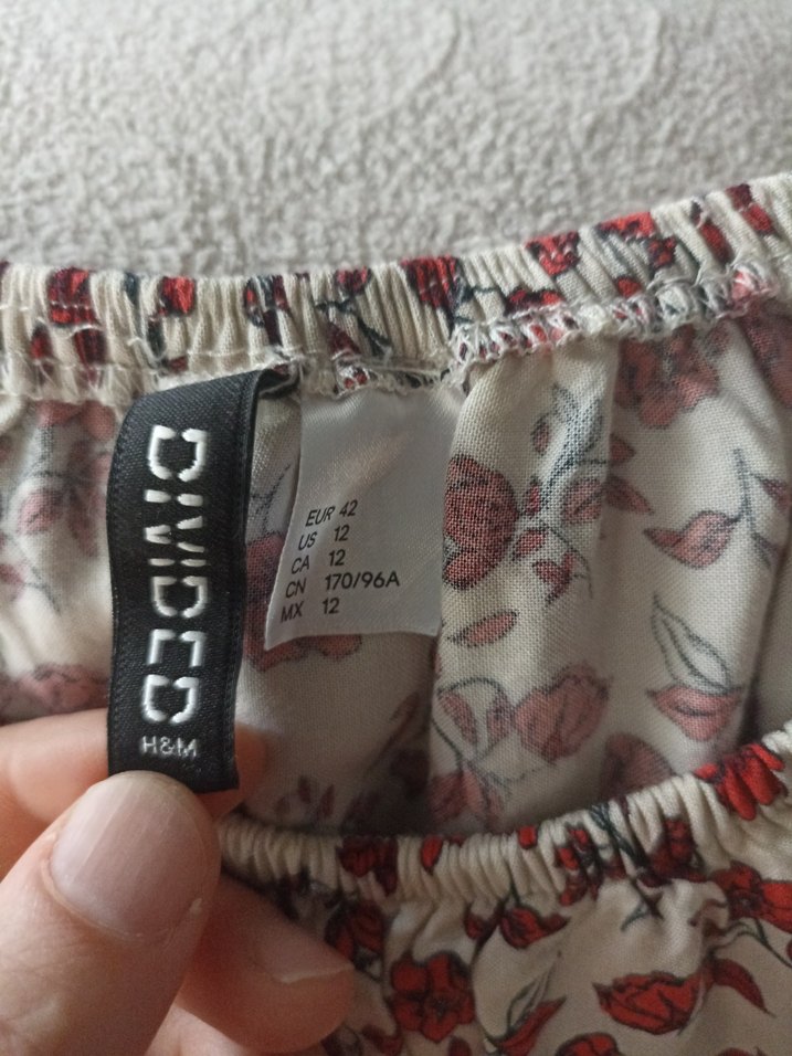 Çiçek Desenli Bordo Fırfırlı Straplez Bluz - Görsel 3