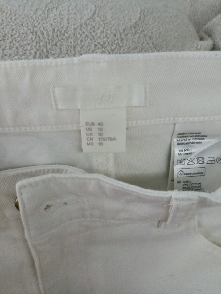 Beyaz Kadın Mini Pamuk Şort - Görsel 2